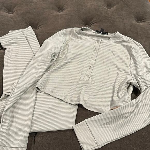 Missguided 2 piece pajama set size 8 - Picture 1 of 4